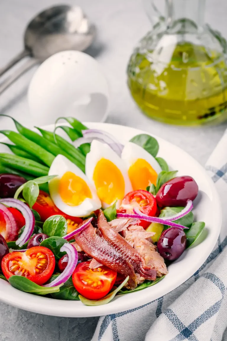Salade De Quinoa | Végétalienne, Aux Haricots Noirs Et Avocat 3 Salade composée