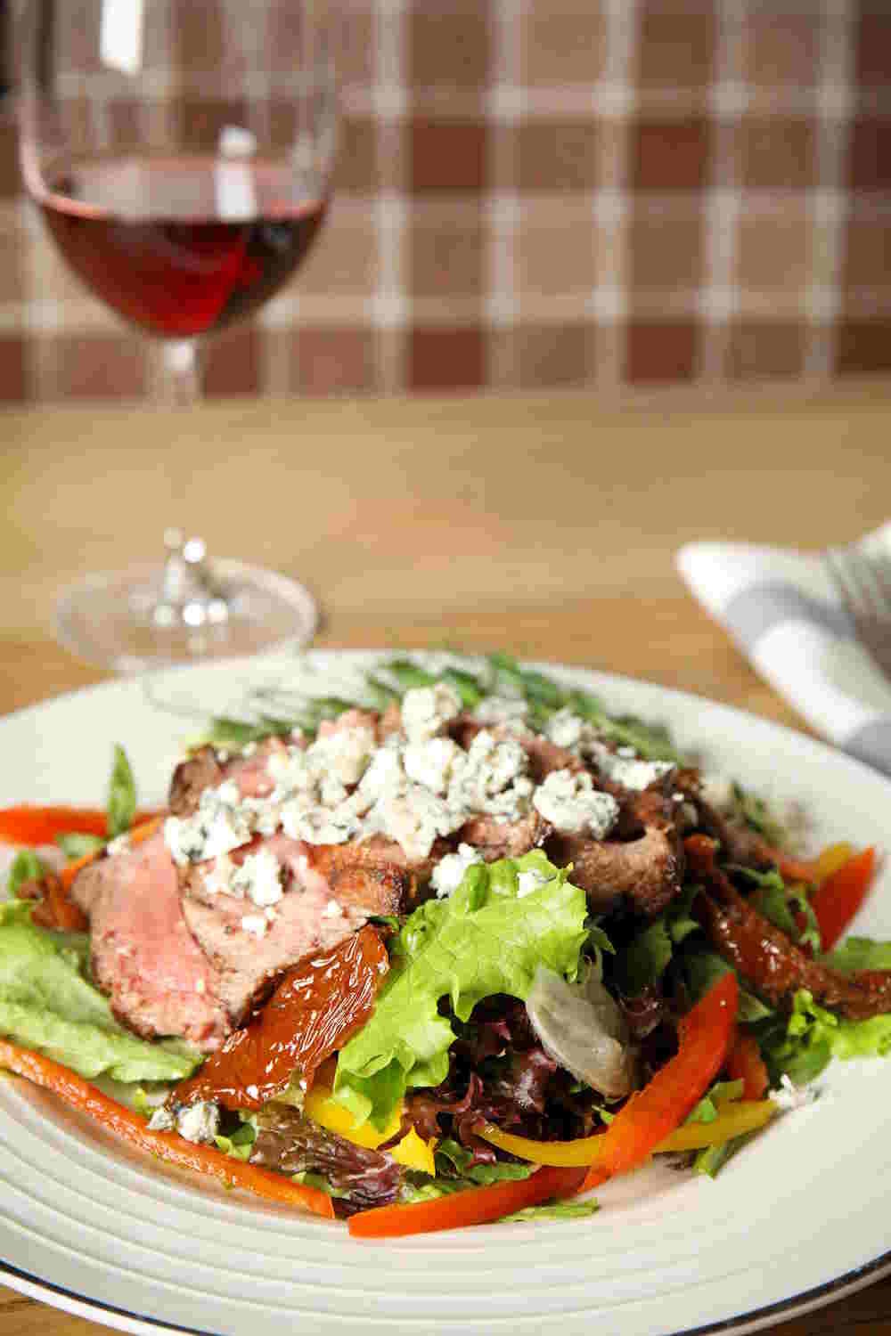 Steak Salad With Blue Cheese Dressing | Keto 1 Steak Salad with Blue Cheese Dressing