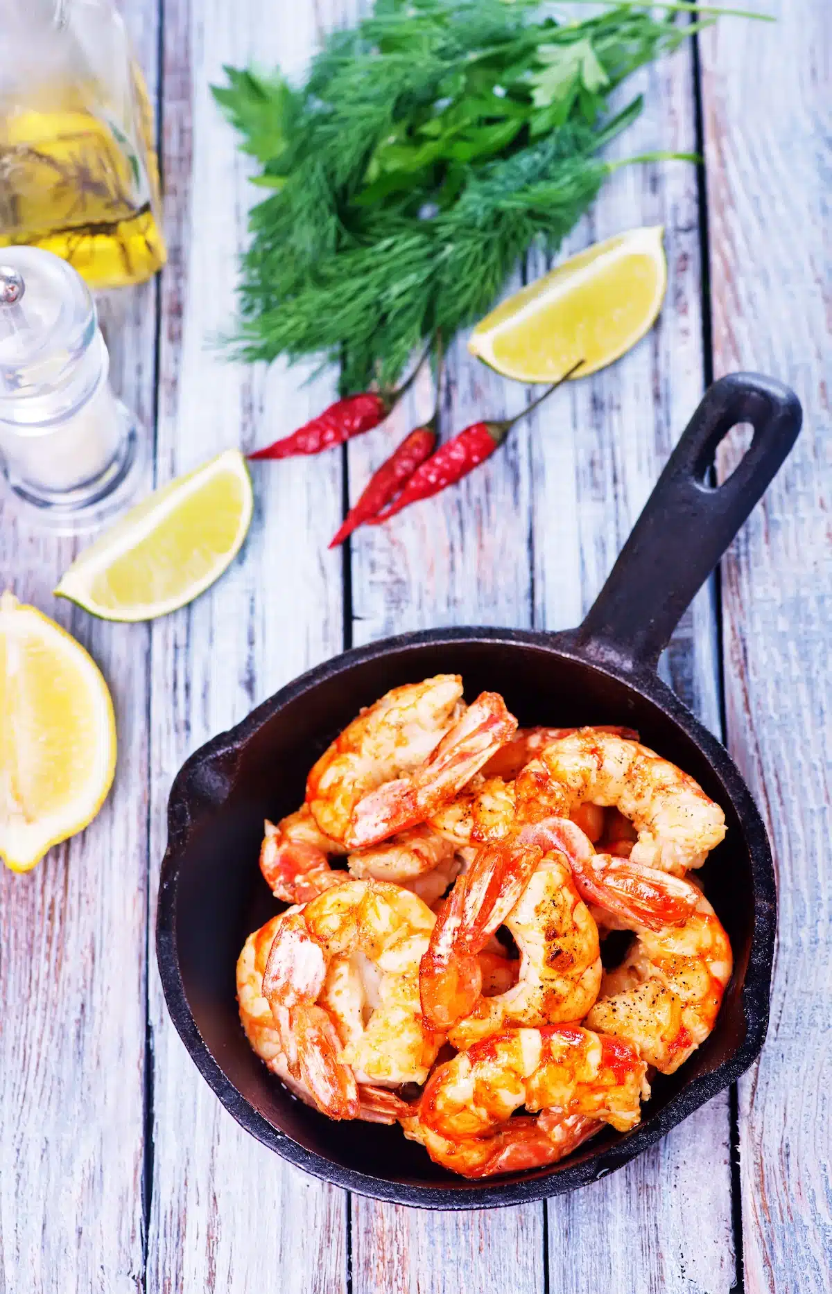 Stir-fried shrimp