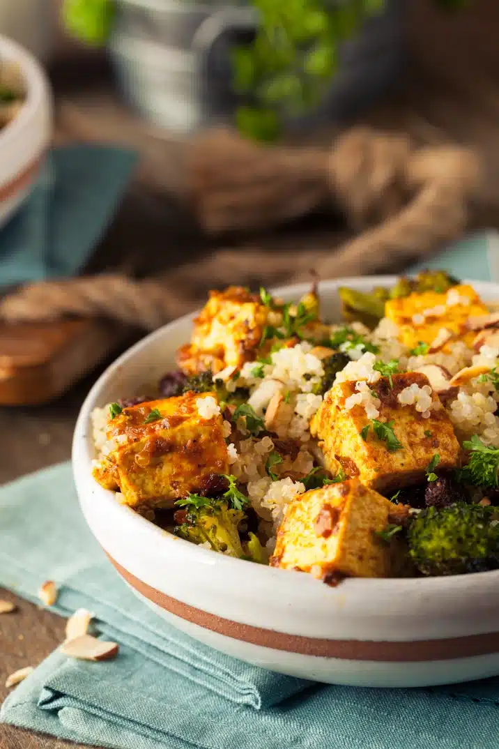 Tofu and broccoli