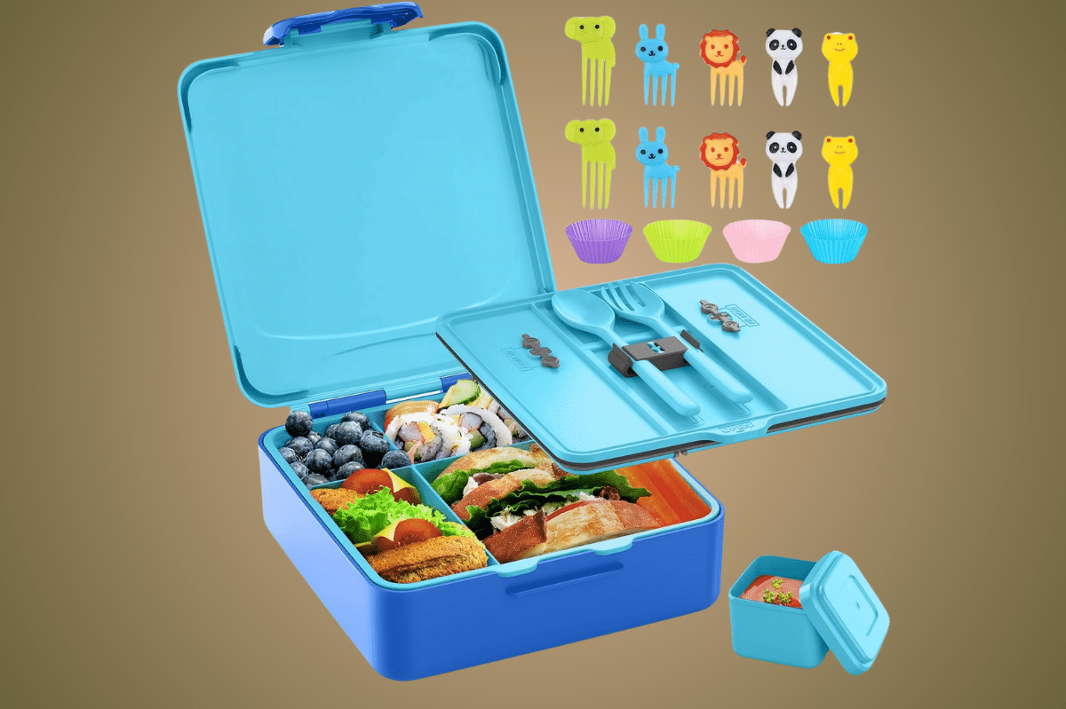 A blue Yumuk Bento Lunch Box
