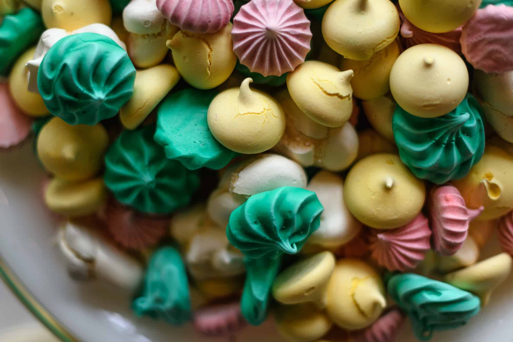 Mixed coloured meringues in a buffet